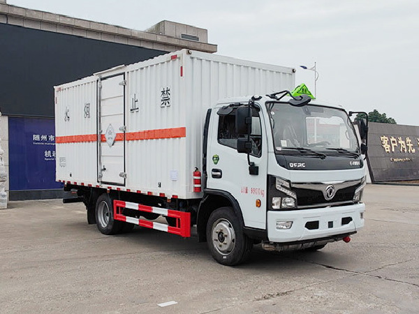 東風(fēng)福瑞卡毒性氣體廂式運(yùn)輸車